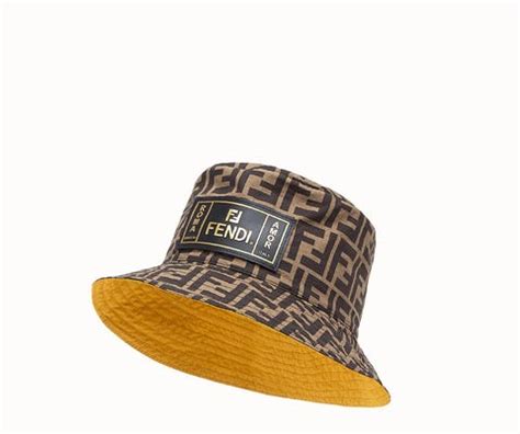 Cappelli da uomo Fendi .